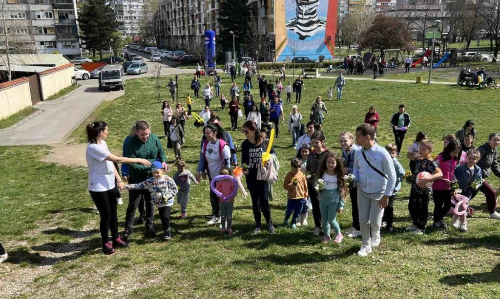 Banjalučani zasukali rukave: Cvijećem i sadnicama uljepšani Borik 1 i 2