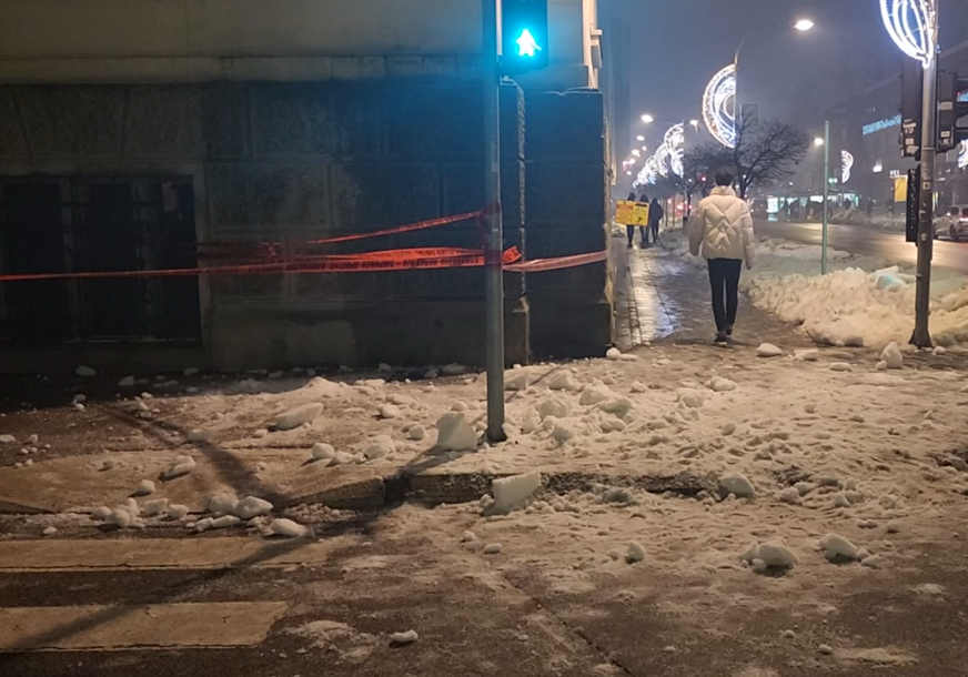 Ko treba da čisti snijeg sa krovova?